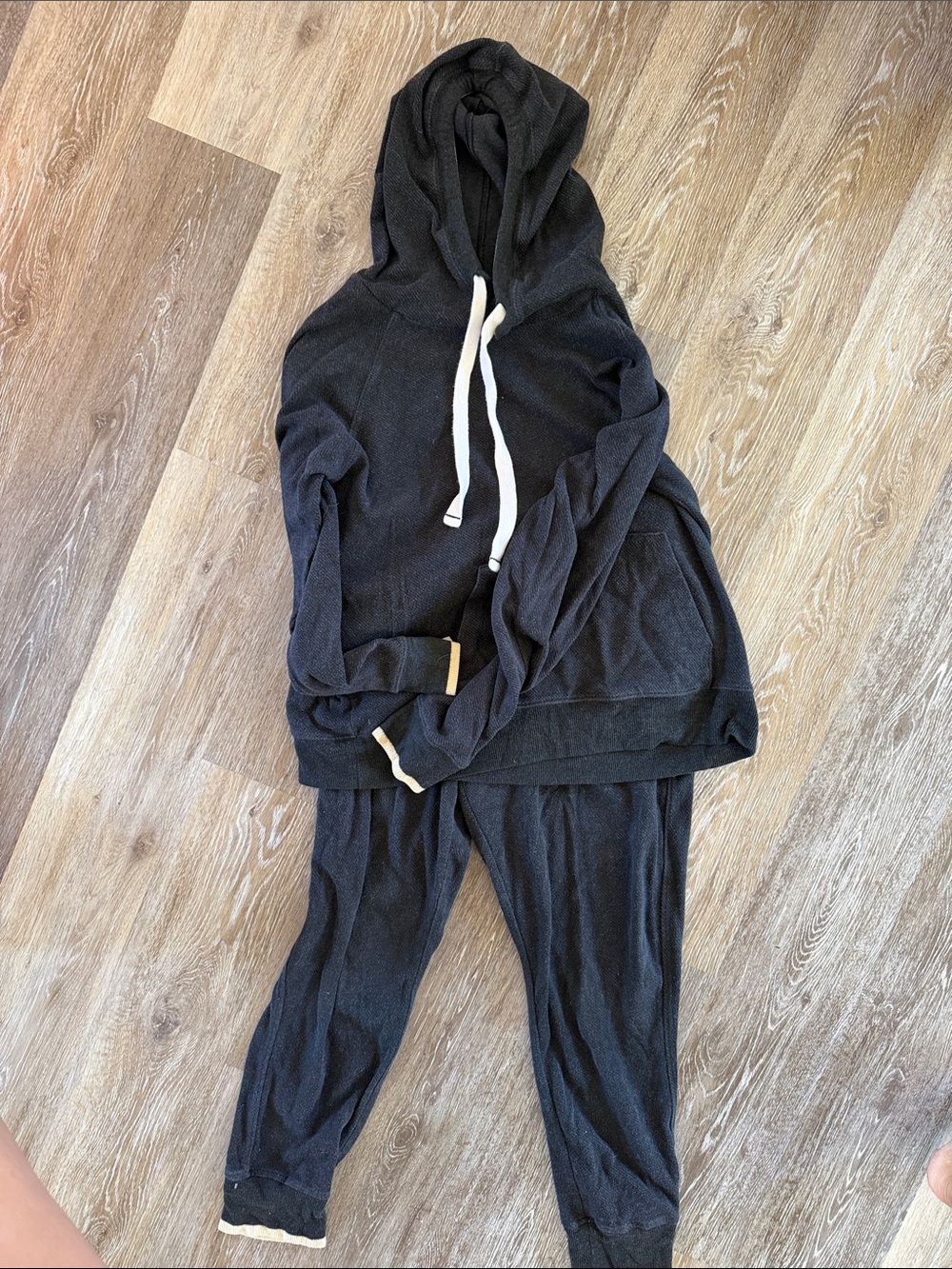 Faherty Black Hoodie & Jogger Loungewear Set with Cream Drawstrings